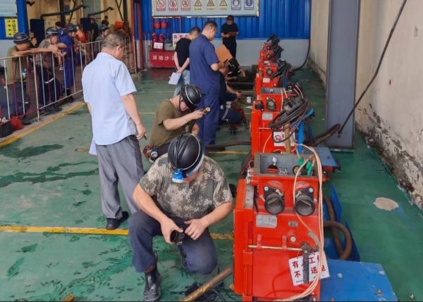 崔莊煤礦舉辦機(jī)電維修技術(shù)大比武活動